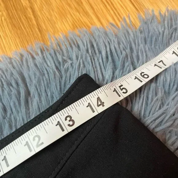 Cinq A Sept Black Cropped Pants Size 6 - Picture 5 of 7